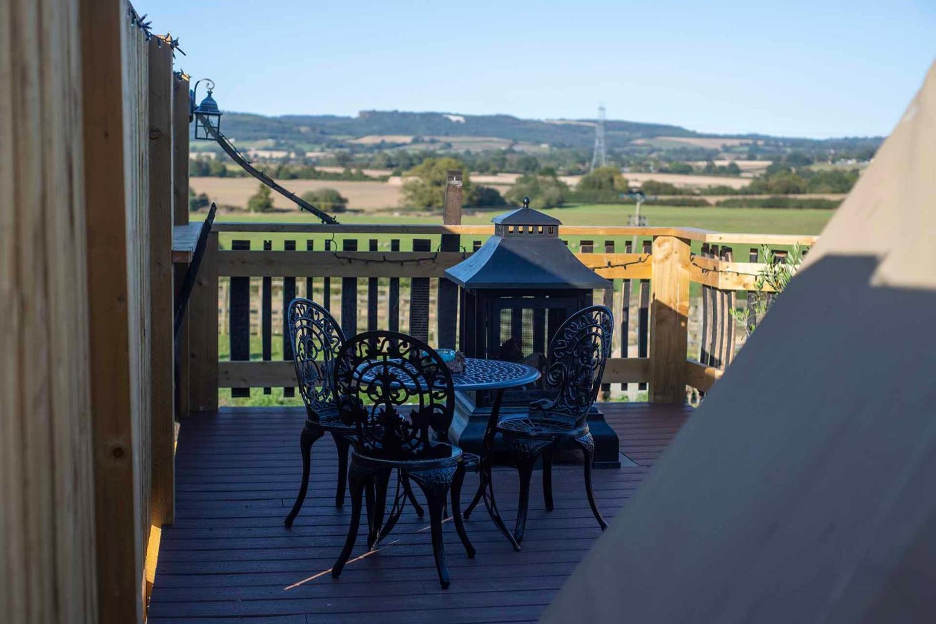 Burtree Country House, Tipi'S, Treehouse & Lodge & House Rooms With Hot Tubs In A Private Garden Thirsk Exterior photo